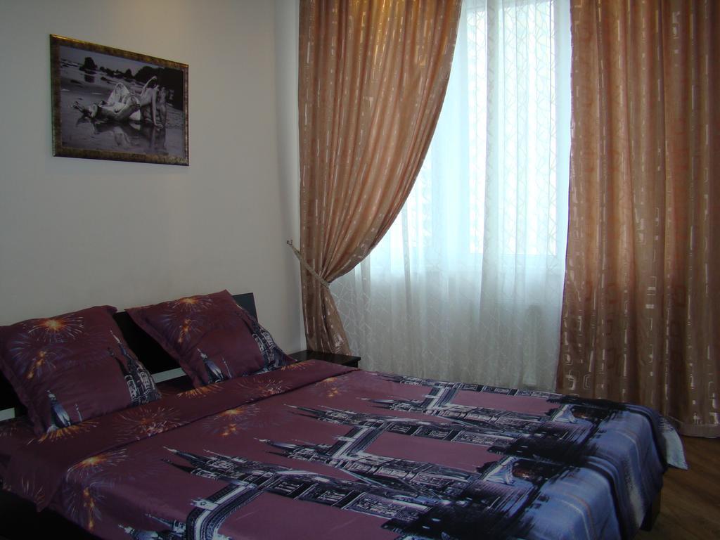 Pleasure Apartment Near Center Of Odessa Exteriér fotografie