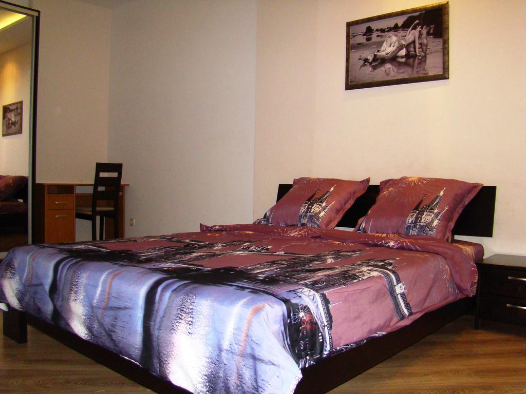 Pleasure Apartment Near Center Of Odessa Exteriér fotografie
